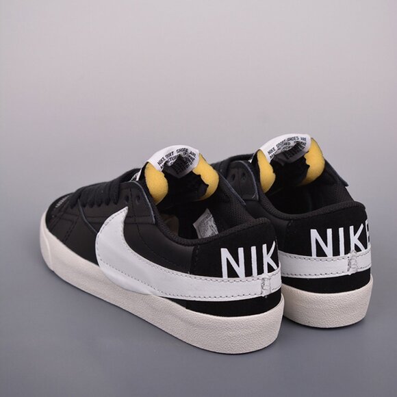 Nike Blazer Low '77 Jumbo Sneaker Black - Picture 7 of 9
